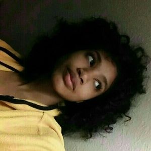 Meet your Posher, Ayanna